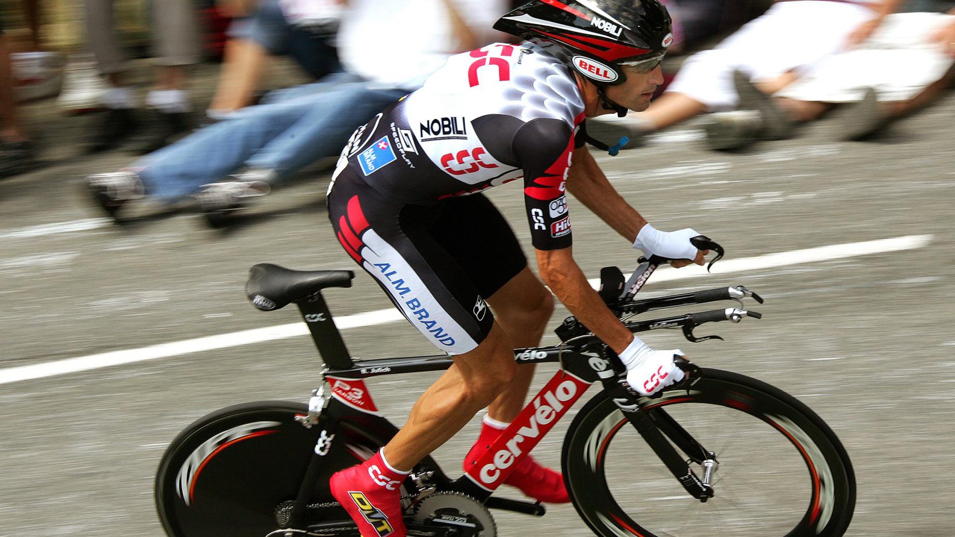 《Valorant战术大师赛，’新星’逆袭夺冠》