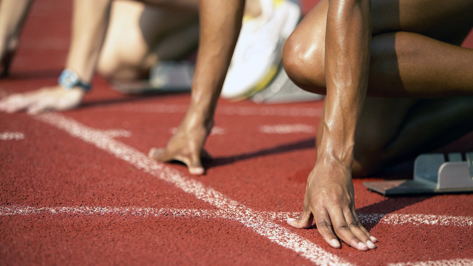 基层足球教育逐步普及，城乡青少年踢球热情不断高涨，开展青少年足球训练的意义